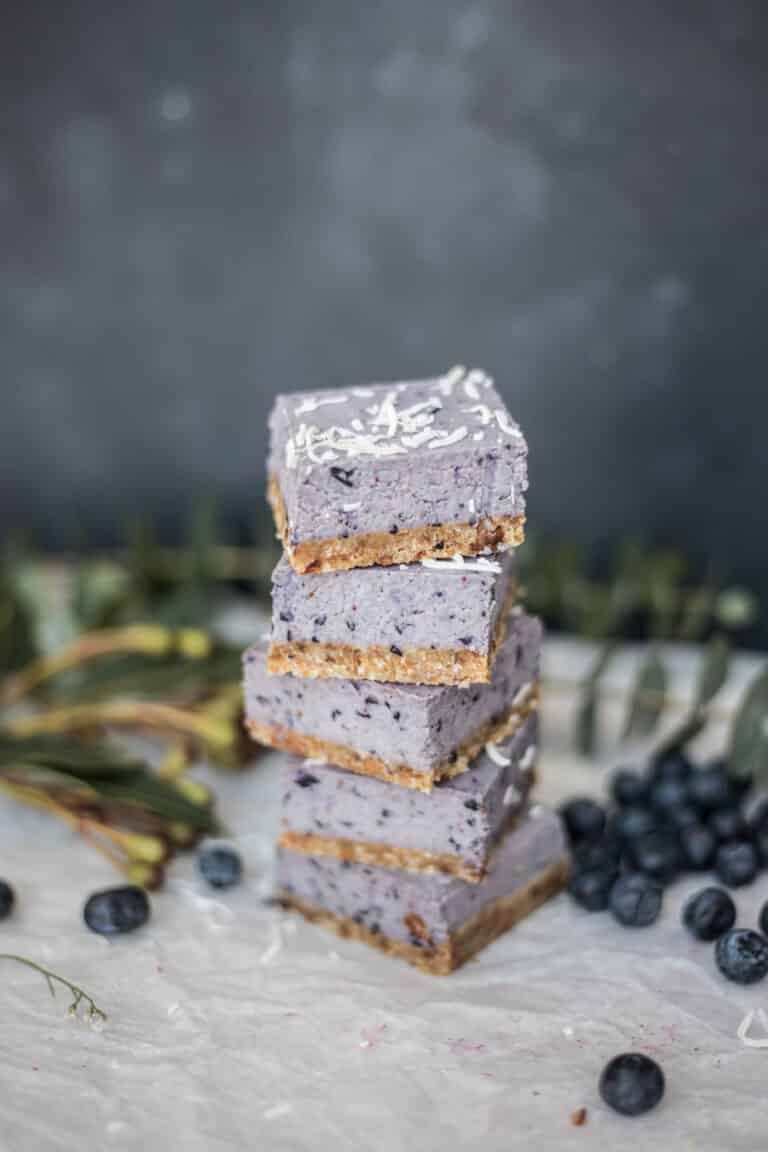 Blueberry RAW & Vegan Slices