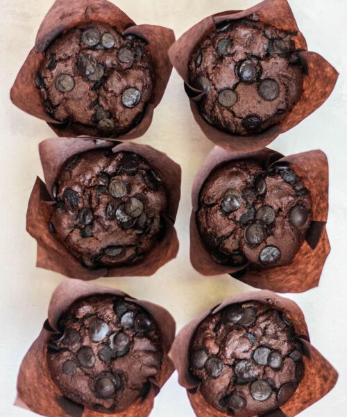 Chocolate chip vegan muffins